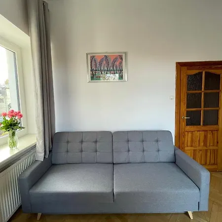 Europa 2* פולניסה-ז'דוז'