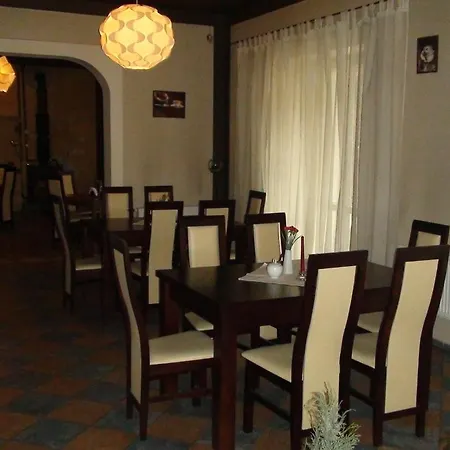 Europa 2* פולניסה-ז'דוז'